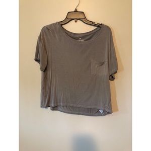 Gray cropped tee